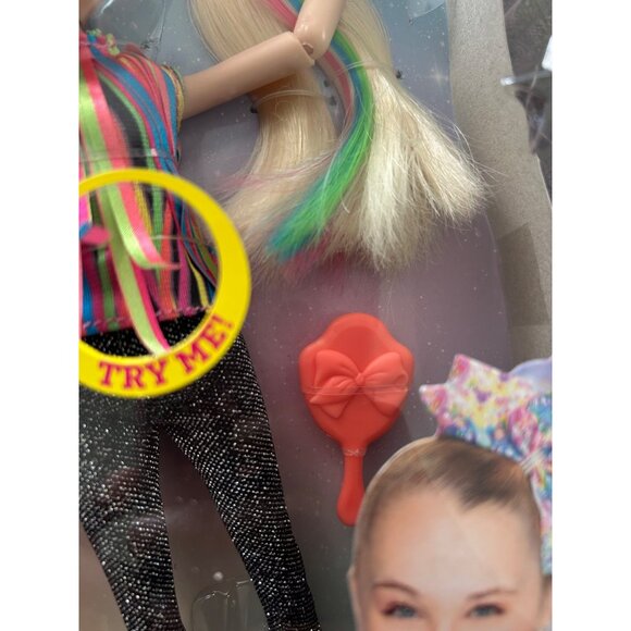 NEW Jojo Siwa Singing Doll With Bow & Microphone - Plays "Worldwide Party" - Picture 4 of 5